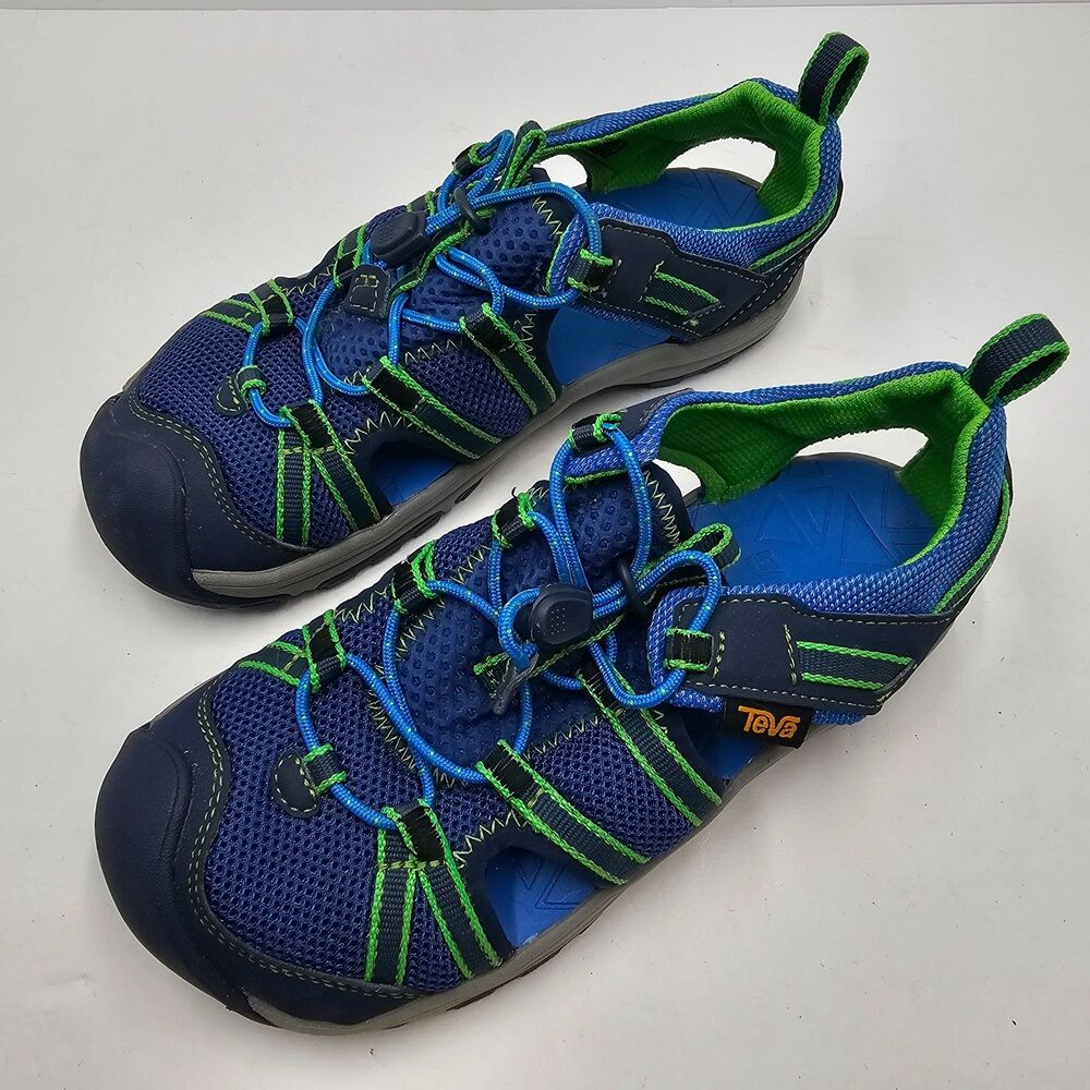 Teva Manatee Sport Water Sandals Kids Size 2 Blue Green Closed Toe Hiking Shoes